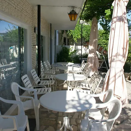 Guest house Double Duce 3063b